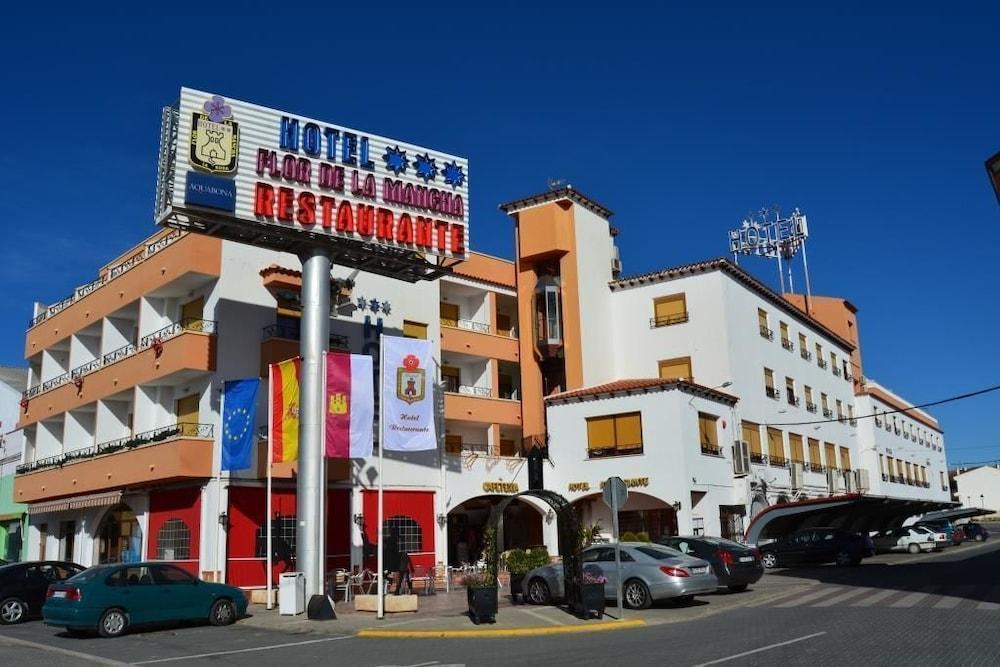 Hotel Flor De La Mancha La Roda Exteriör bild